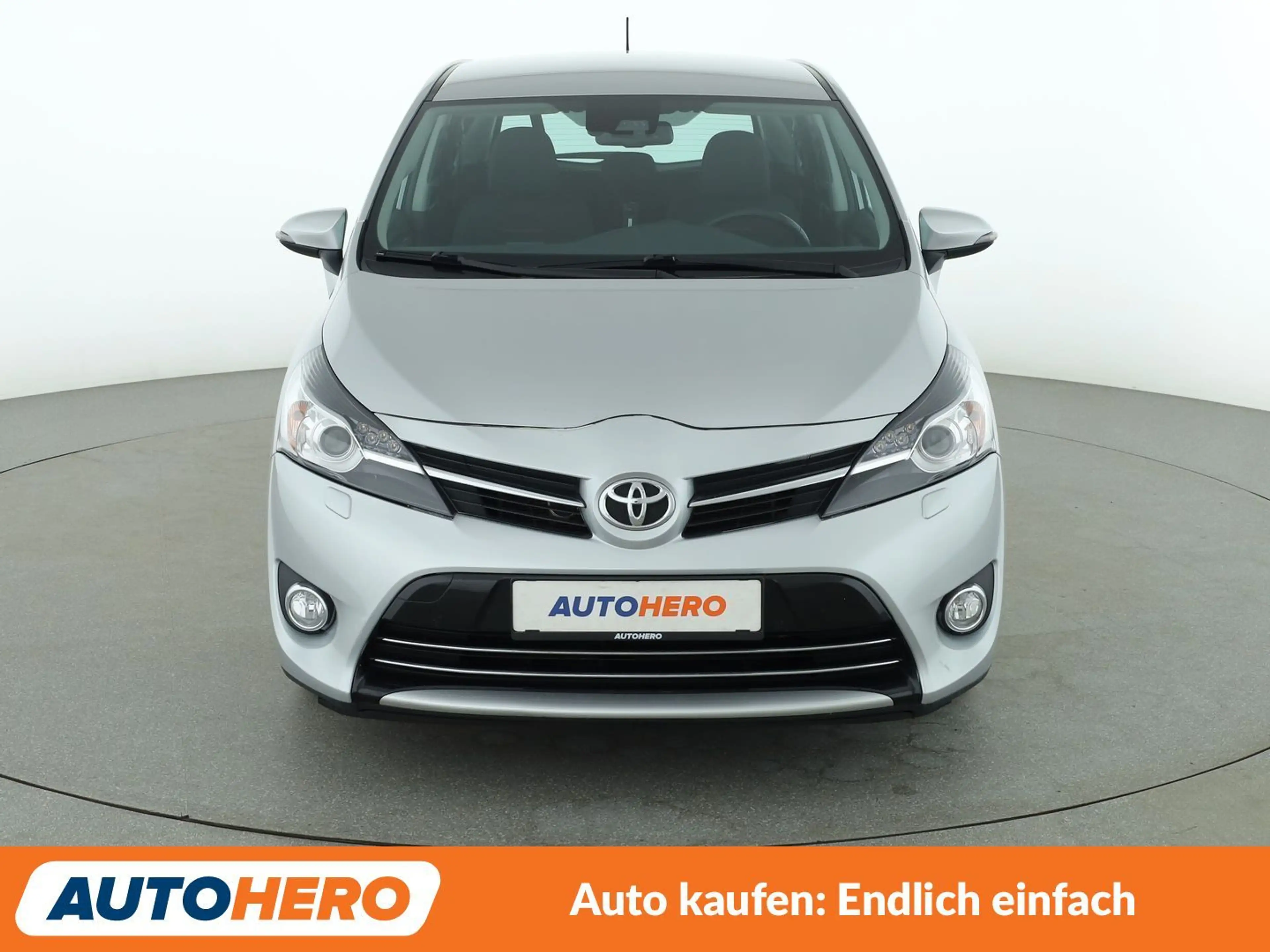 Toyota Verso 1.8 Edition-S+ Aut.*BI-XENON*TEMPO*CAM*SHZ*BT* — photo 9