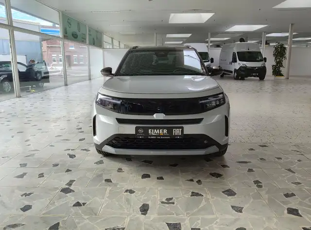 Opel Frontera view 2