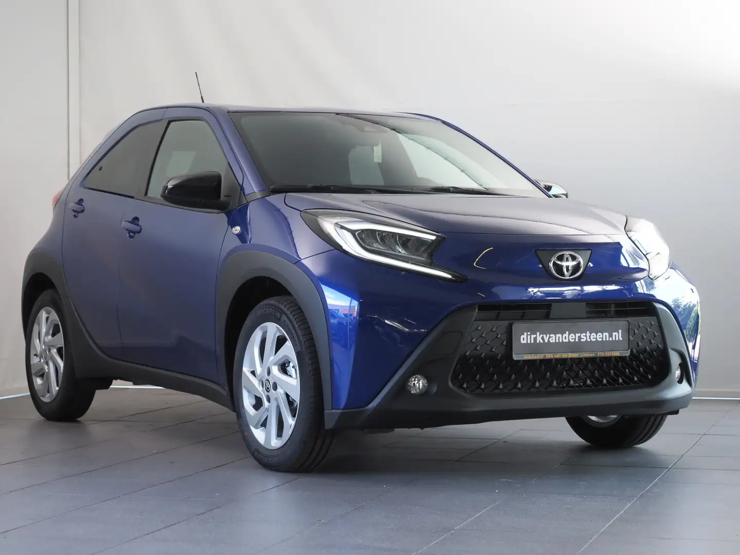 Toyota Aygo X 1.0 VVT-i MT Pulse | MyToyota App | LED Koplampen Blauw - 2