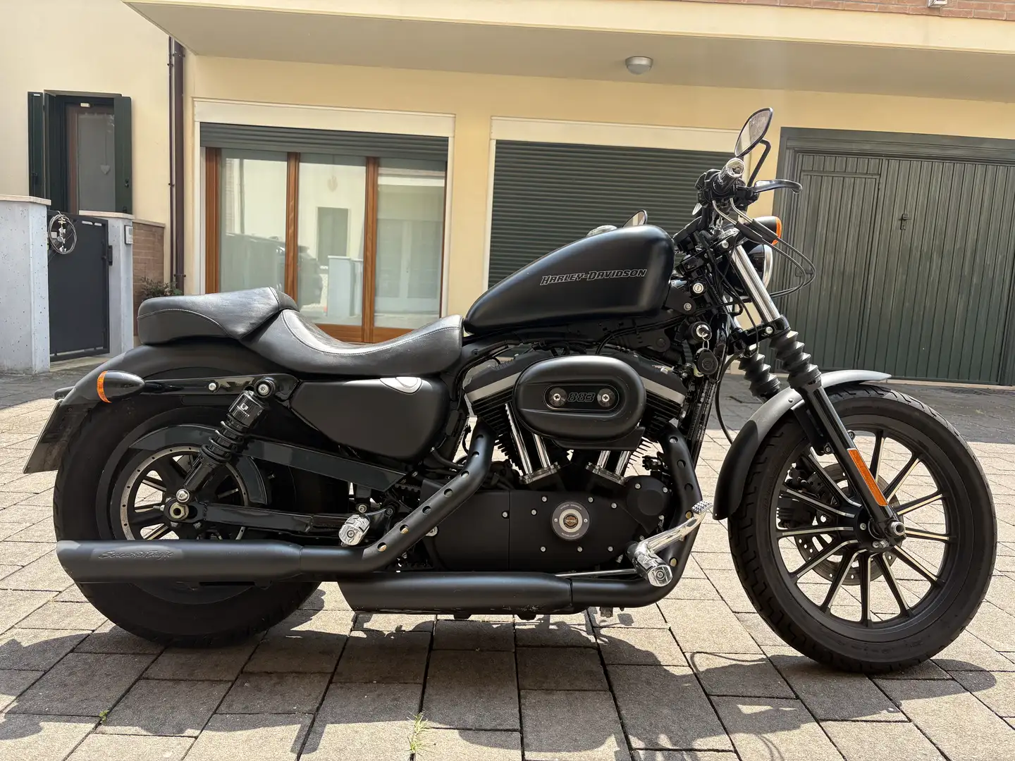 Harley-Davidson Iron 883 Nero - 2