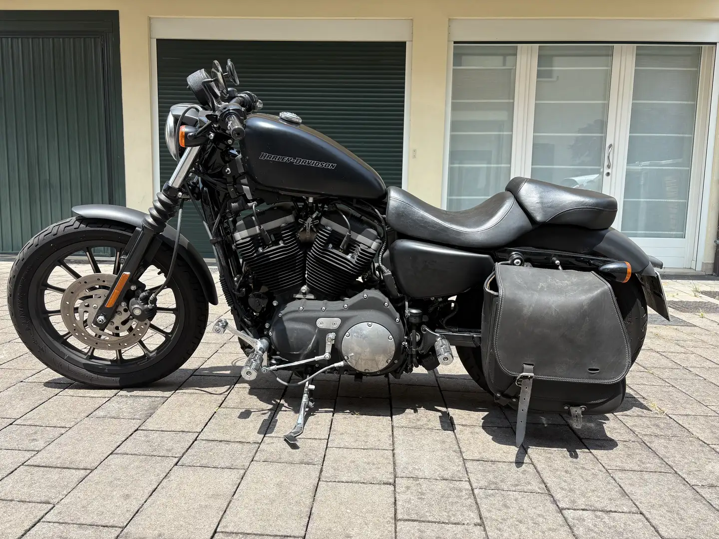 Harley-Davidson Iron 883 Nero - 1