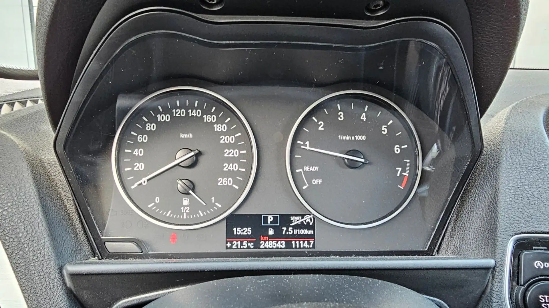 BMW 116 i Lim 5-trg Navi Shzg Klima PDC Xenon MFL Nero - 2