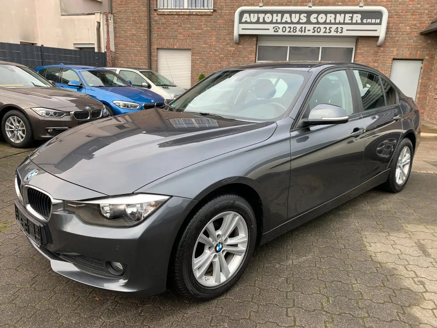 BMW 316 d 2.0 16V Turbo Diesel erst 72000 km Grau - 1