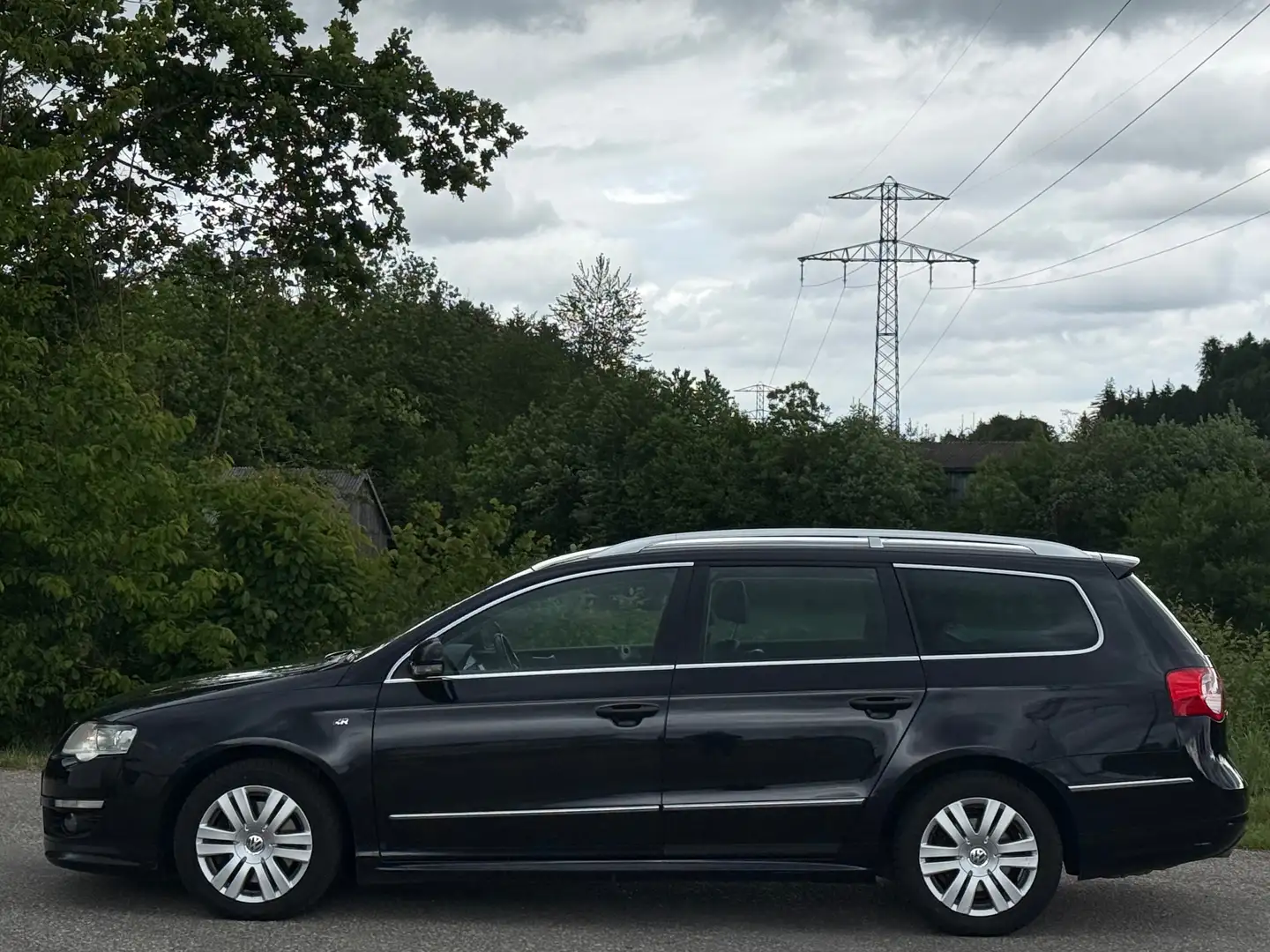 Volkswagen Passat Variant Highline 4Motion - R-Line Optik - Finanzierung Schwarz - 2