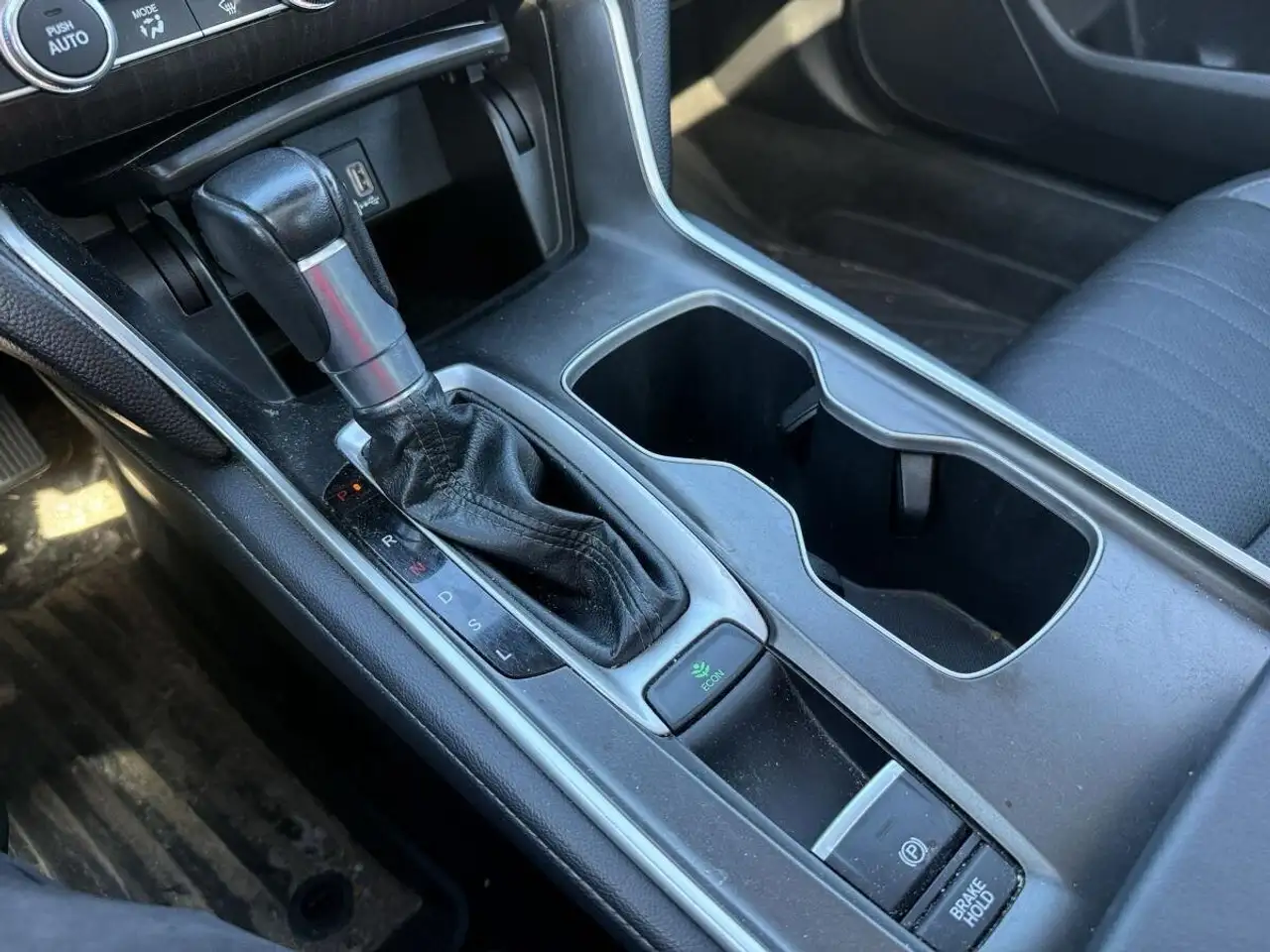 Honda Accord photo Honda Accord