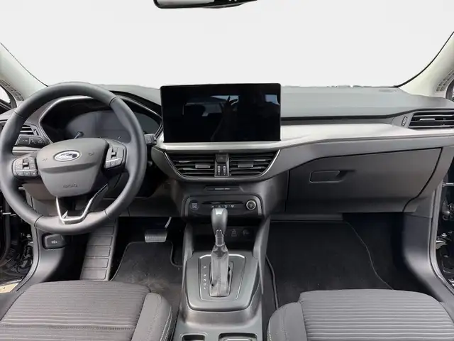 Ford Focus view 9