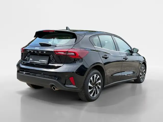 Ford Focus view 5