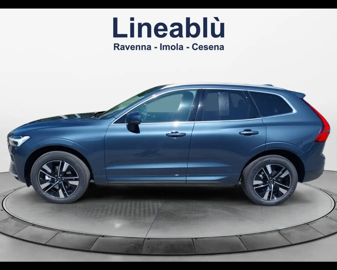 Volvo XC60 Plus Bright B5 AWD AUT Blu/Azzurro - 2