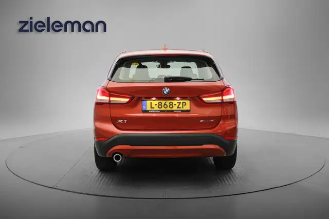 BMW X1 view 18