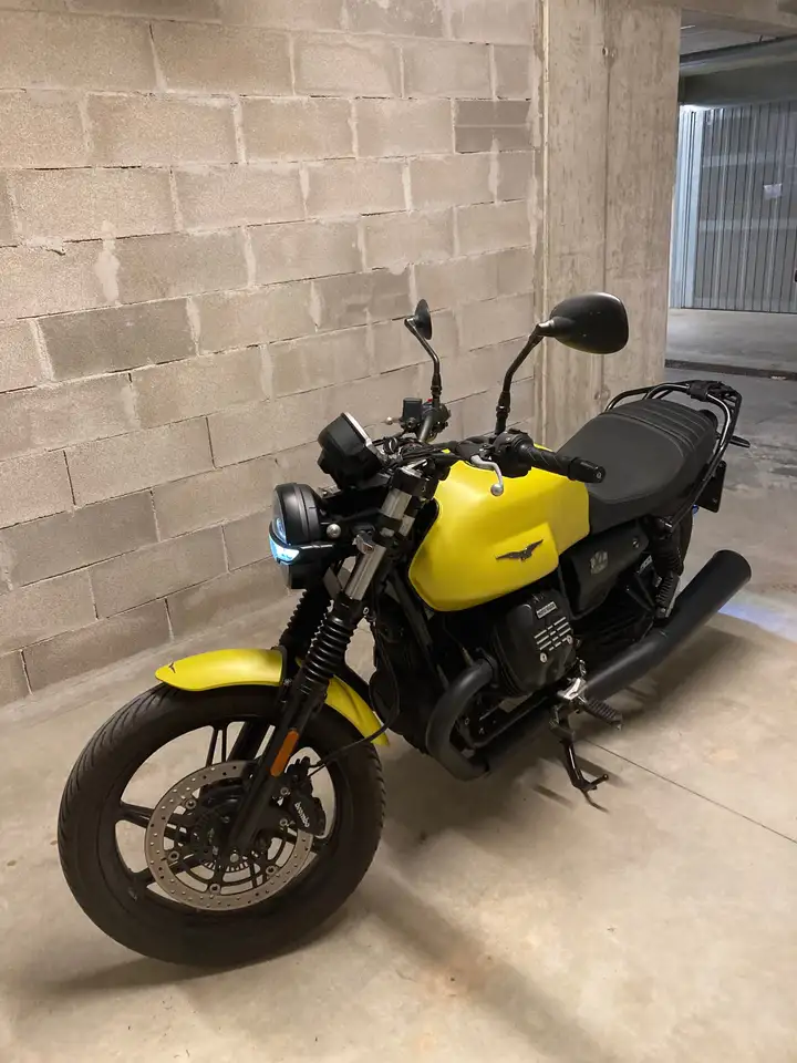Moto Guzzi V 7