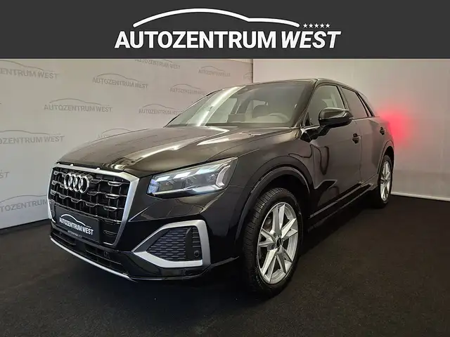 Audi Q2 30 TFSI admired ..AHK/KAMERA/LED