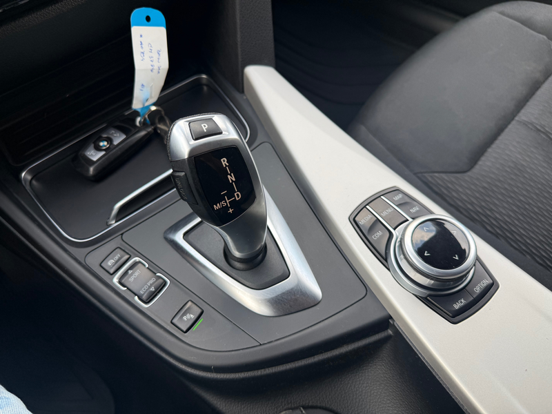 BMW 318 Touring dA Automatique Phare Led Siège Chauffant * 12 à 36 MOIS GARANTIE * — photo 13