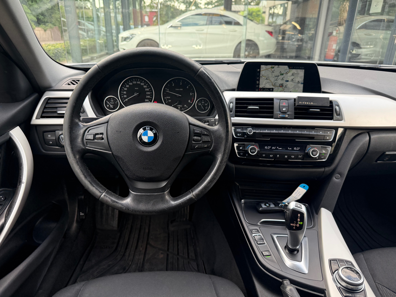 BMW 318 Touring dA Automatique Phare Led Siège Chauffant * 12 à 36 MOIS GARANTIE * — photo 14