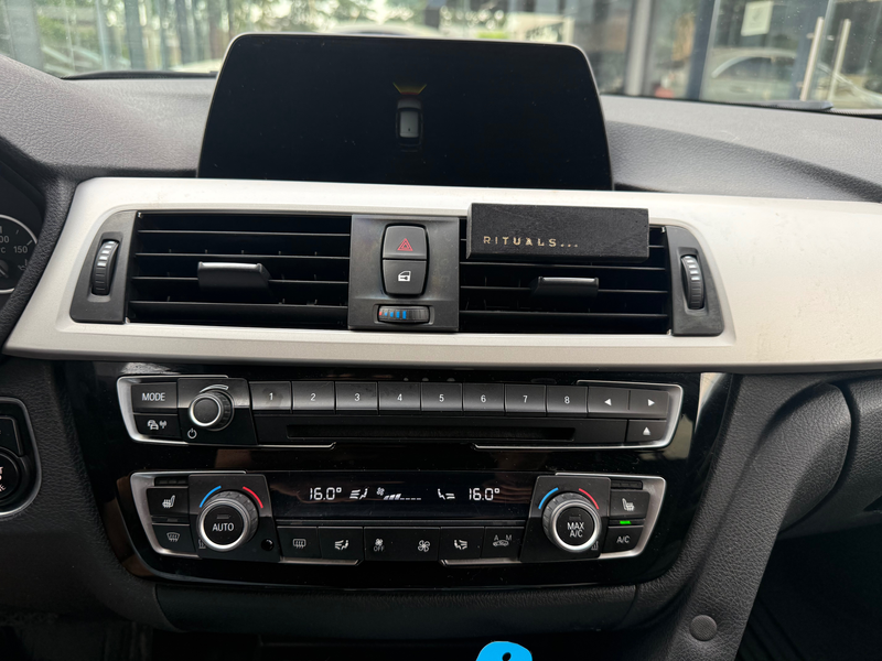 BMW 318 Touring dA Automatique Phare Led Siège Chauffant * 12 à 36 MOIS GARANTIE * — photo 11