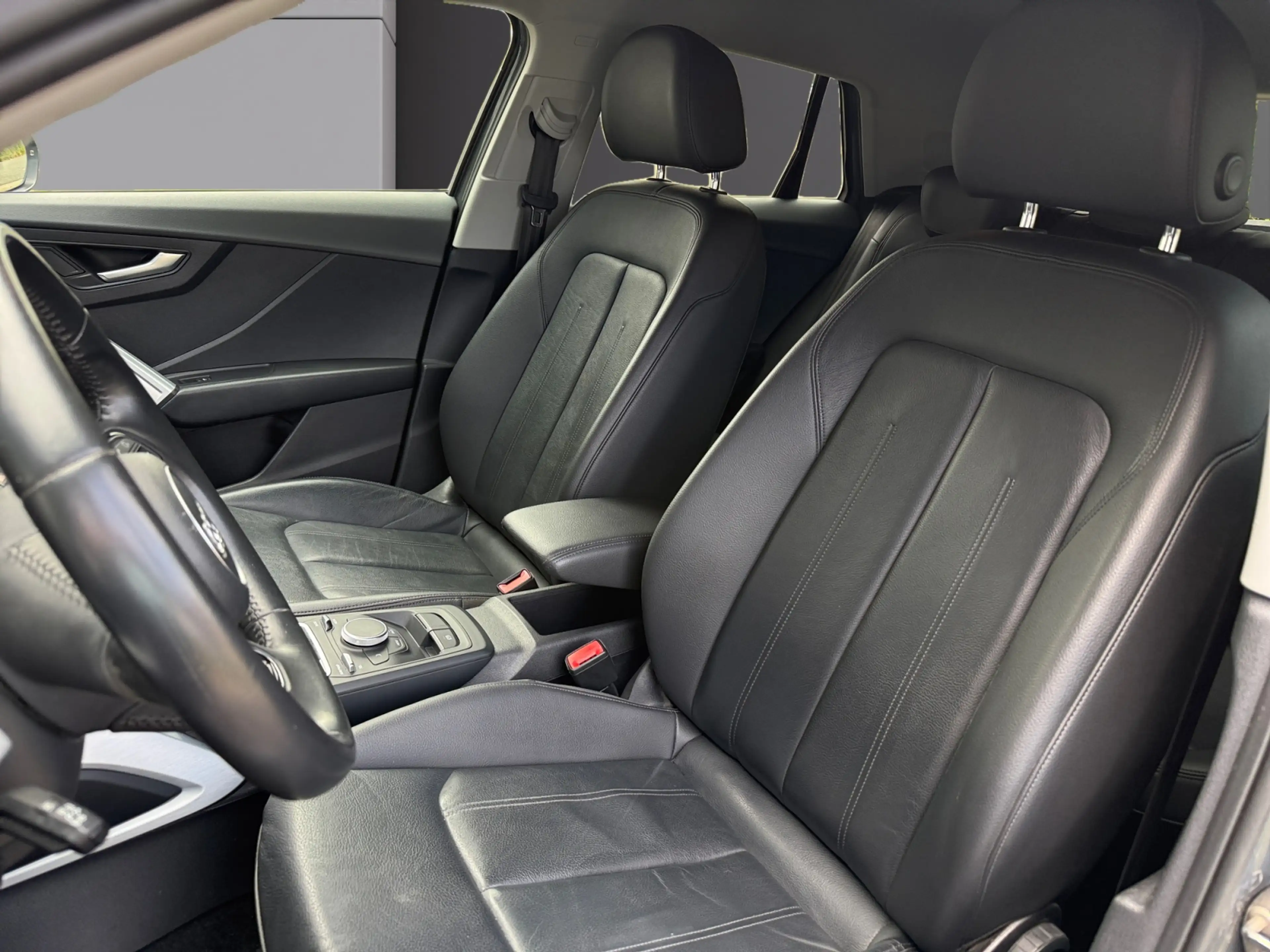 Audi Q2 Q2 1.4 TFSI Design — photo 12