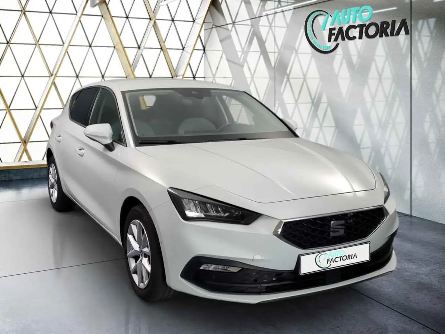 SEAT Leon -31% 2.0 TDI 150 BVA +MIRRORLINK+CAM+LED+Options Beige - 2