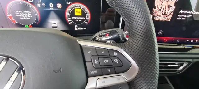 Volkswagen Tiguan R-Line TDI 4MOTION DSG Ansicht 10