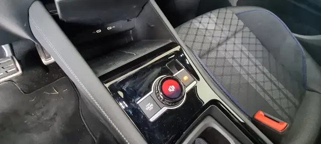 Volkswagen Tiguan R-Line TDI 4MOTION DSG Ansicht 14