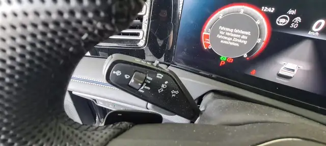 Volkswagen Tiguan R-Line TDI 4MOTION DSG Ansicht 11