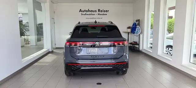Volkswagen Tiguan R-Line TDI 4MOTION DSG Ansicht 3