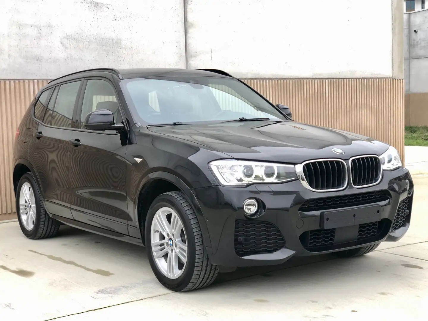 BMW X3 2.0 dA xDrive20 Pack M Cuir Clim Gps Camera Acc Zwart - 2