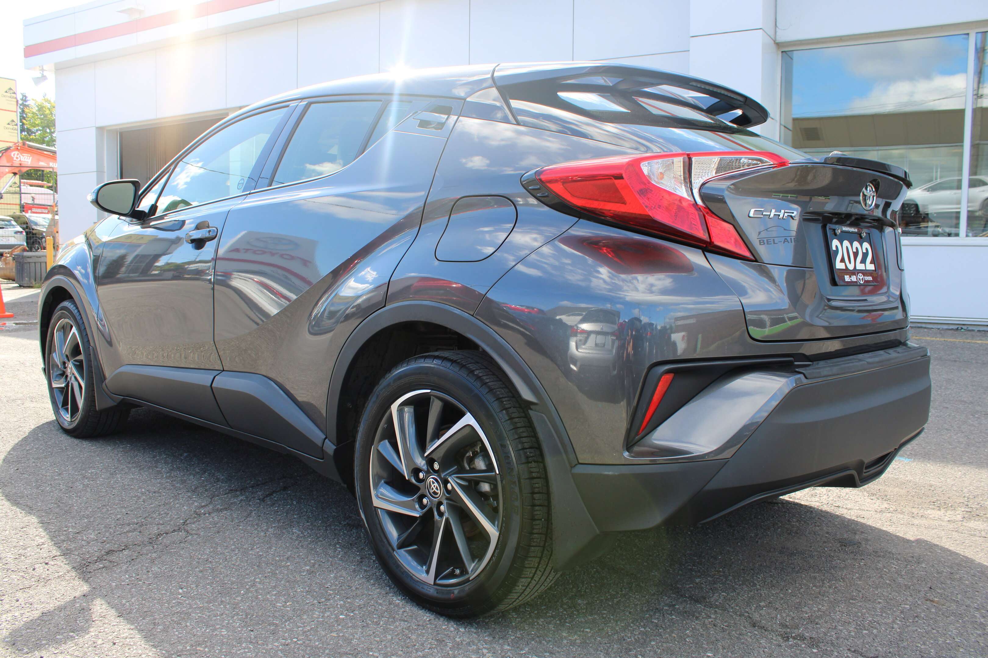 2022 Toyota C-HR Limited | FWD | Heated Seats & Steering Wheel | Ap — снимка 1