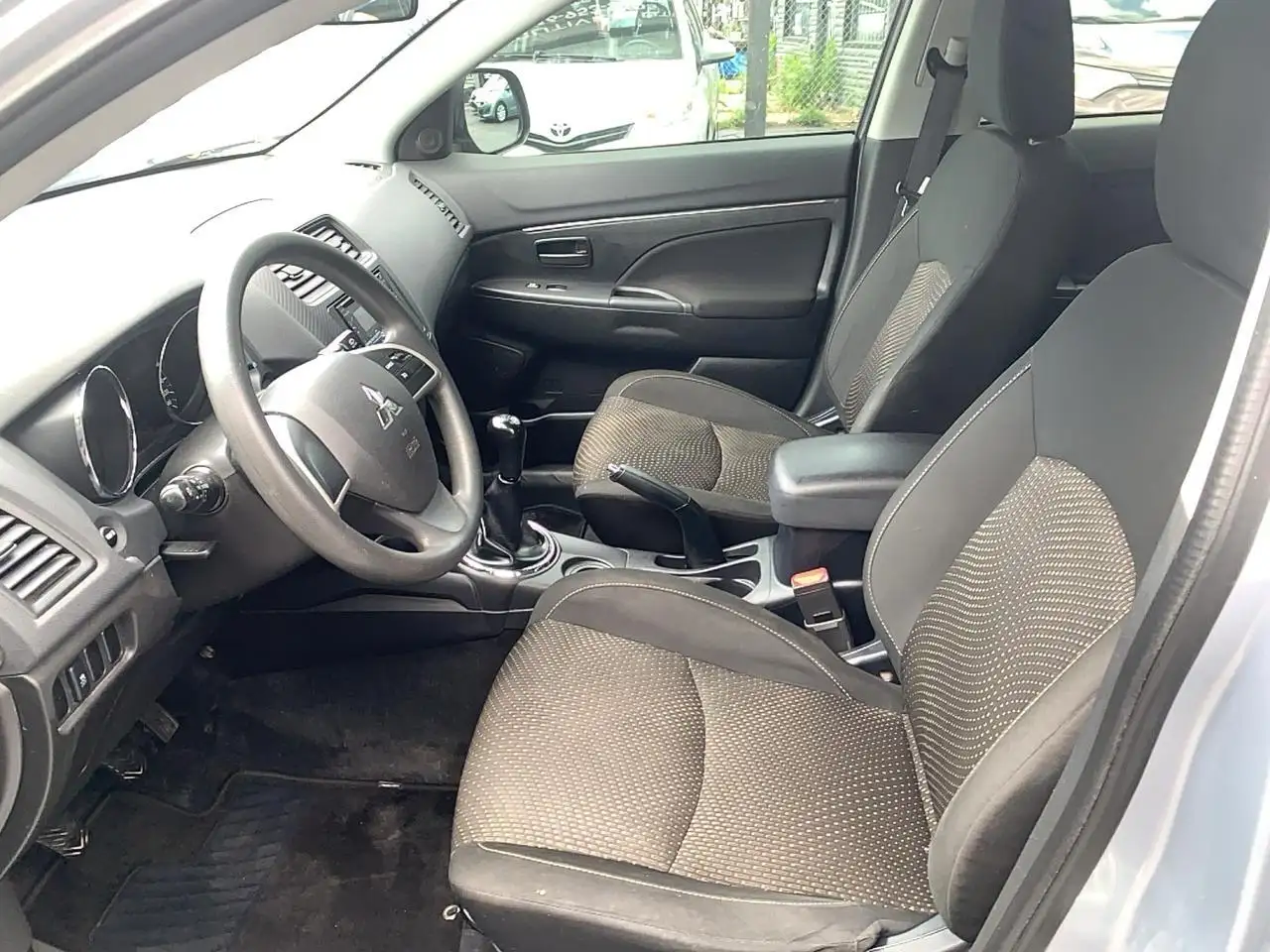 Mitsubishi RVR fotografie Mitsubishi RVR
