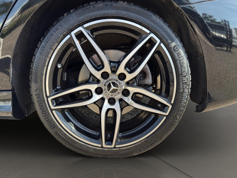 Mercedes-Benz CLA 180 Shooting Brake Business Solution AMG Night Upgrade — photo 9