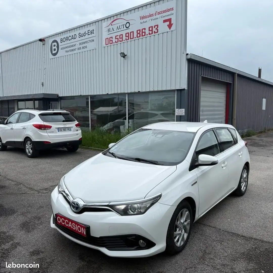 Toyota Auris (180) Phase II 1.8 Vvt-i 136 Boite auto Blanc - 1