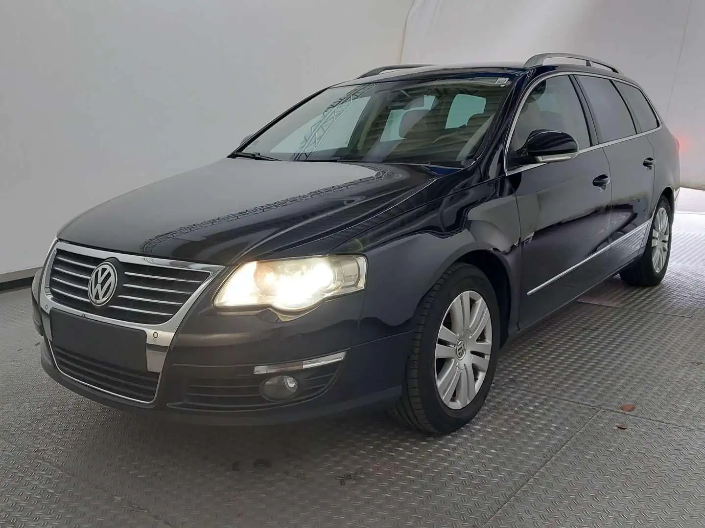 Volkswagen Passat Variant 2,0 TDI DSG Highline Standheizung Schwarz - 2