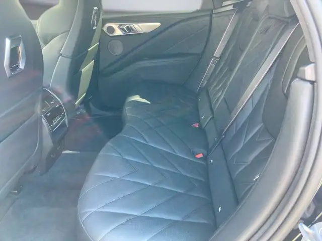 BMW XM 50e G09 Ansicht 12
