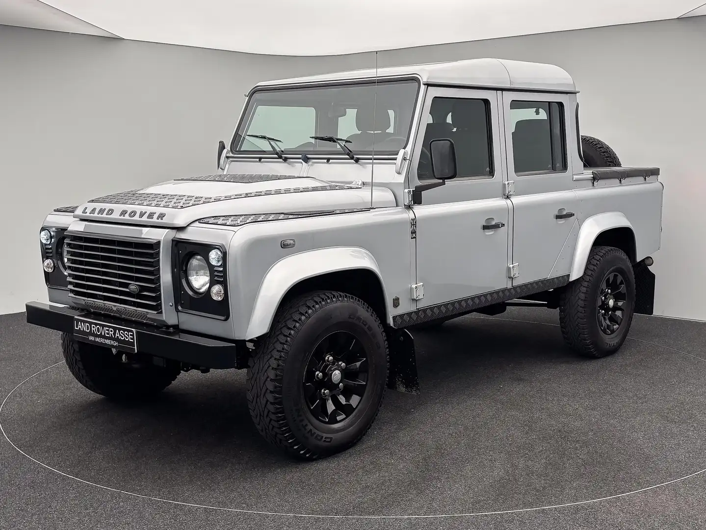 Land Rover Defender 110 Pick-Up Grijs - 1