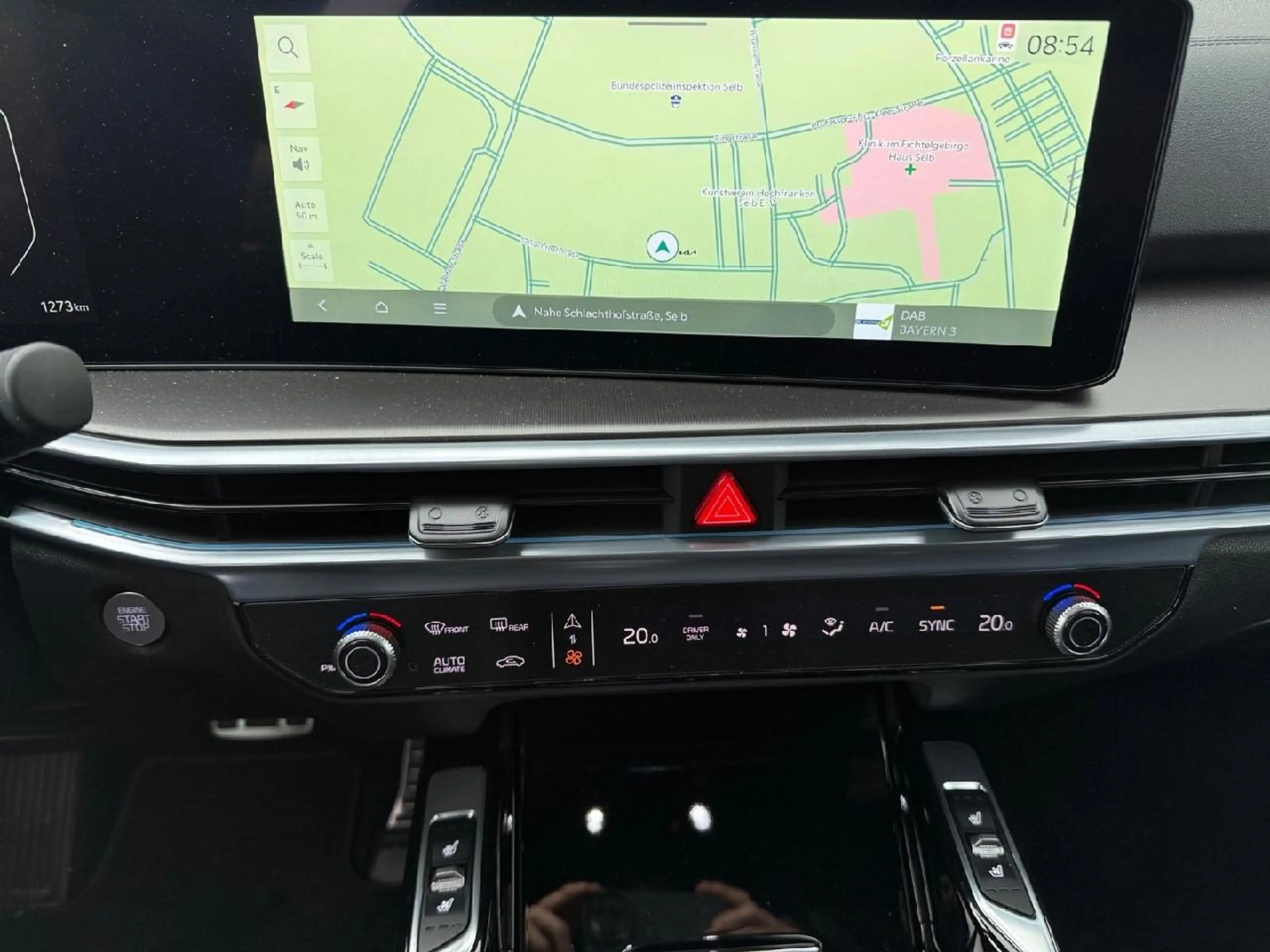 Kia Sorento Platinum 4WD Plug-In Hybrid — photo 12