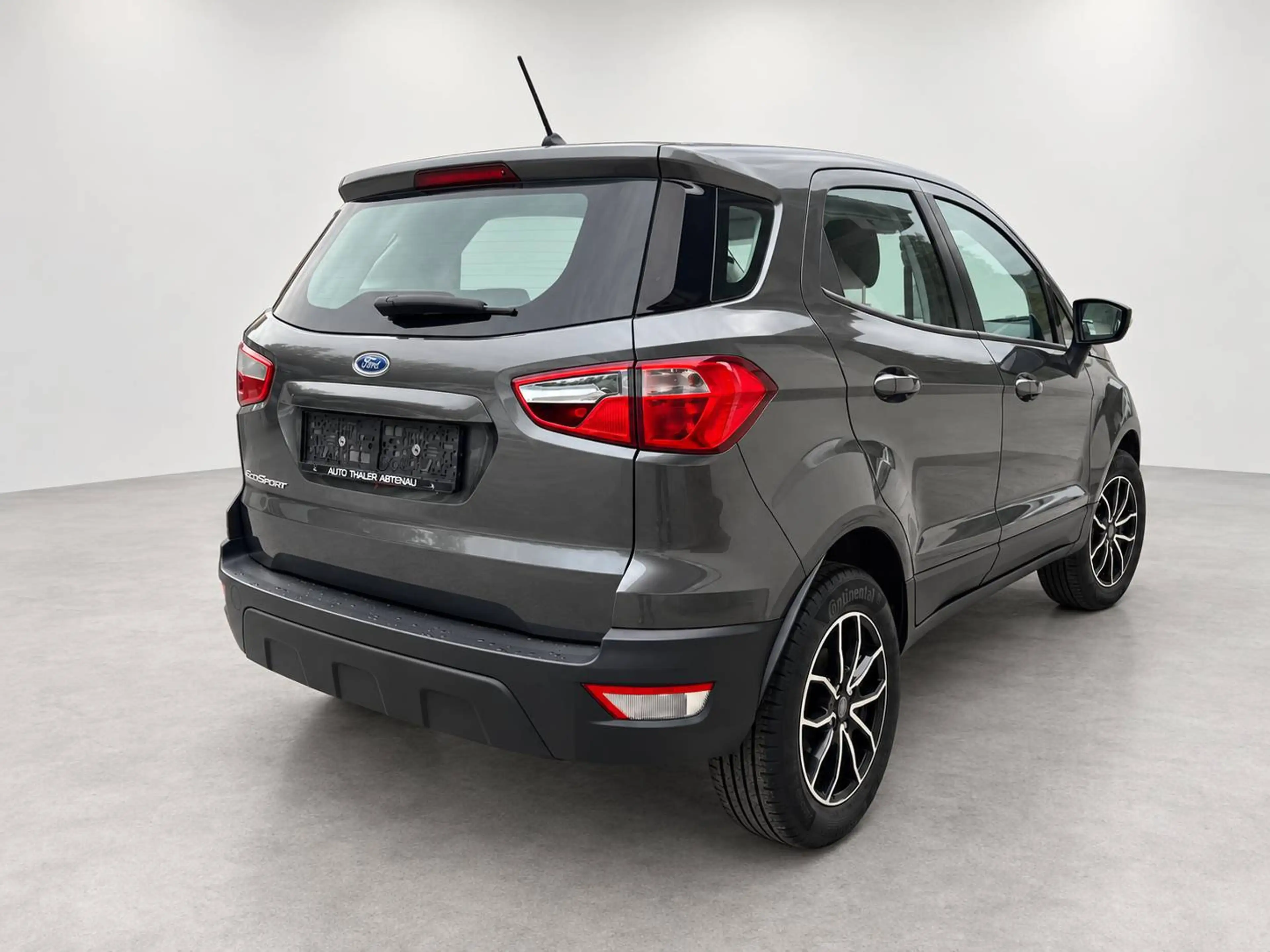 Ford EcoSport 1,5 TDCi Titanium — photo 6