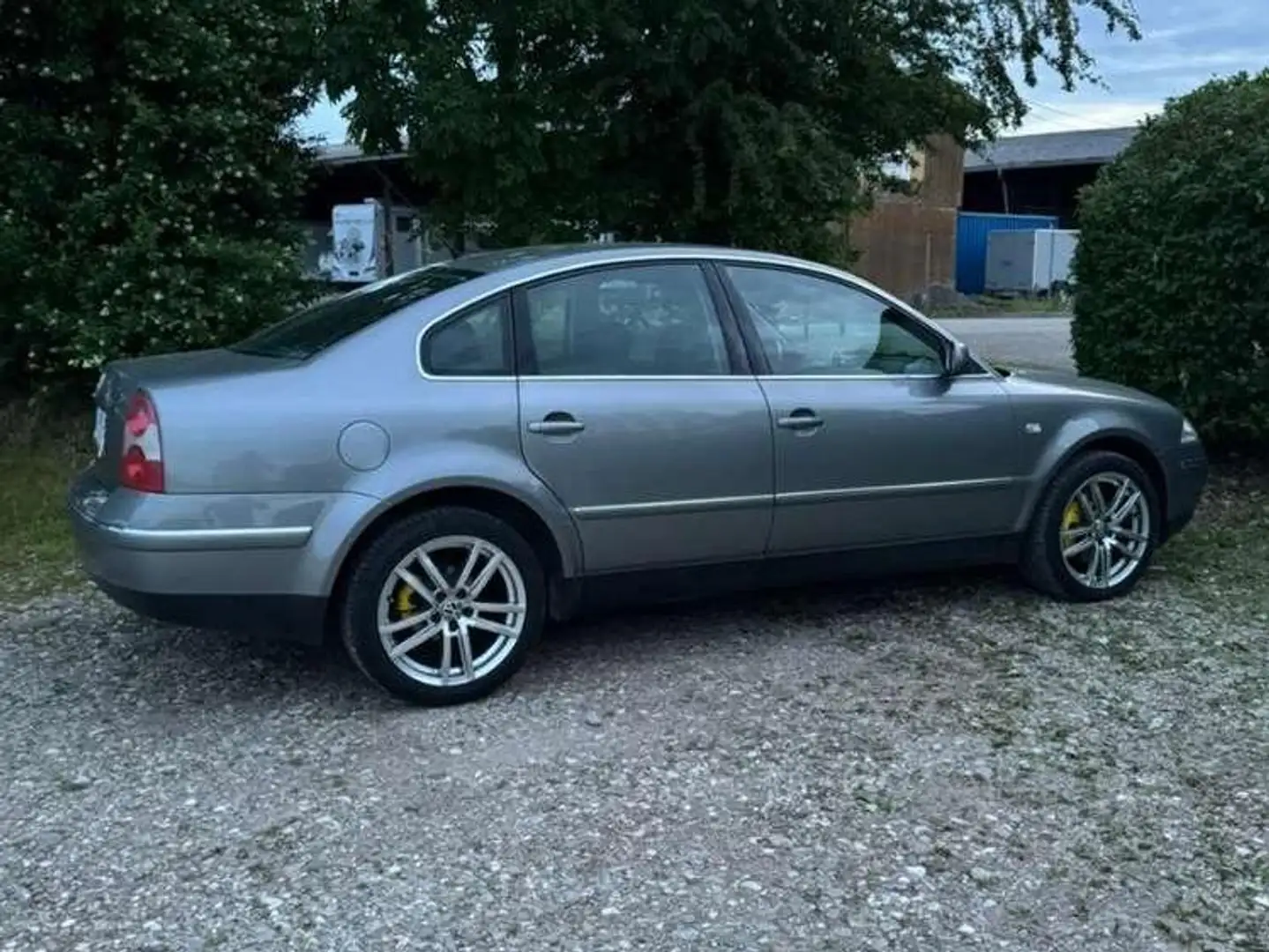 Volkswagen Passat Passat Business 1,9 TDI PD Business Bronze - 1