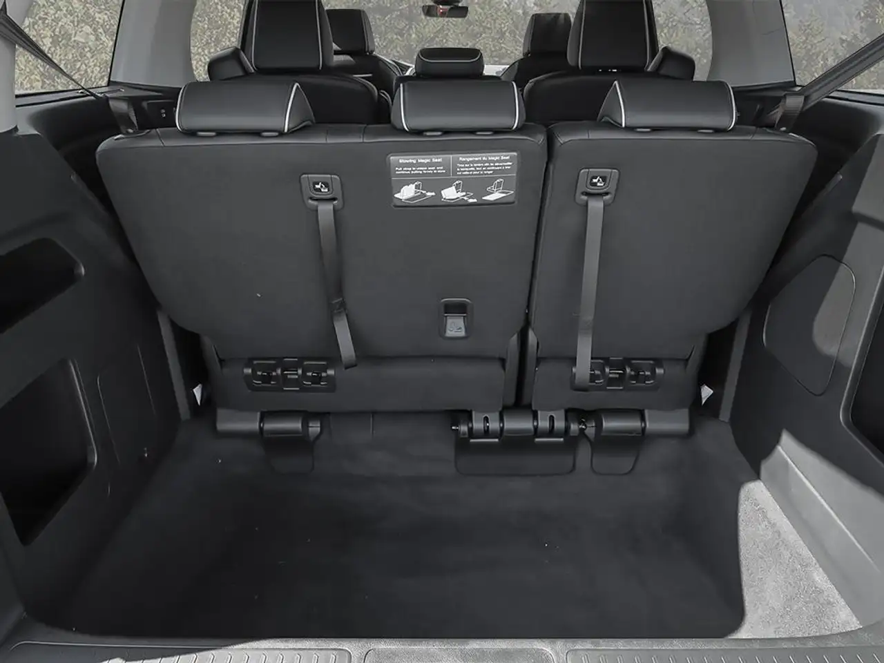Honda Odyssey снимка Honda Odyssey