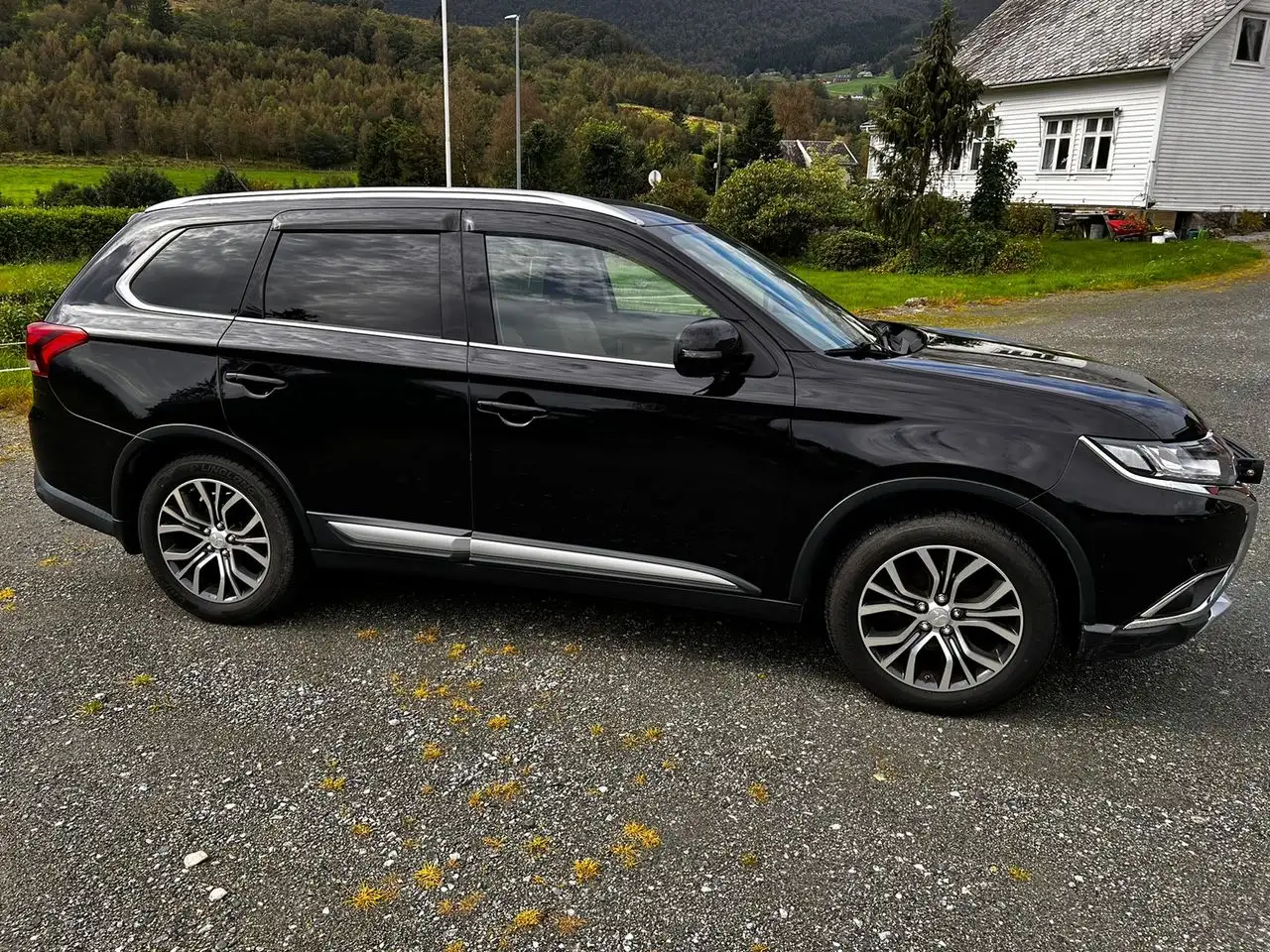 Mitsubishi Outlander 2.4 Sport