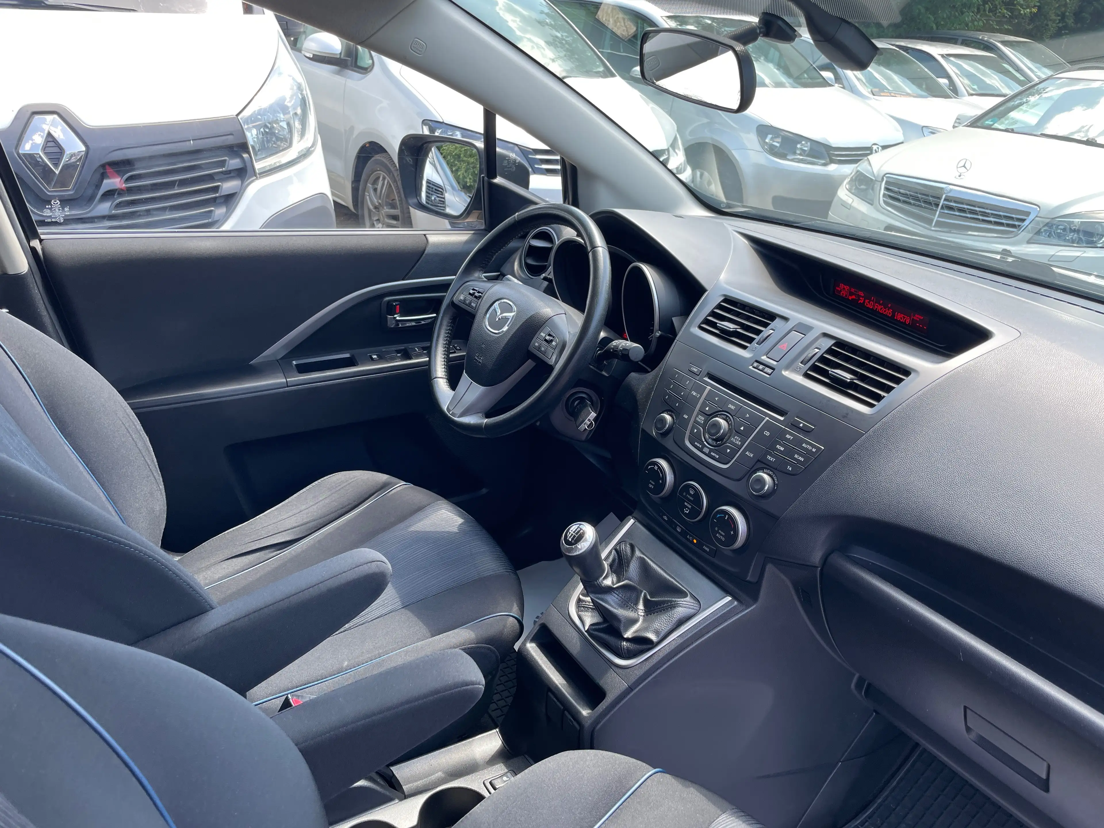 Mazda 5 Center-Line neu Tüv neu Inspektion Sitzheizung PDC AHK — photo 13