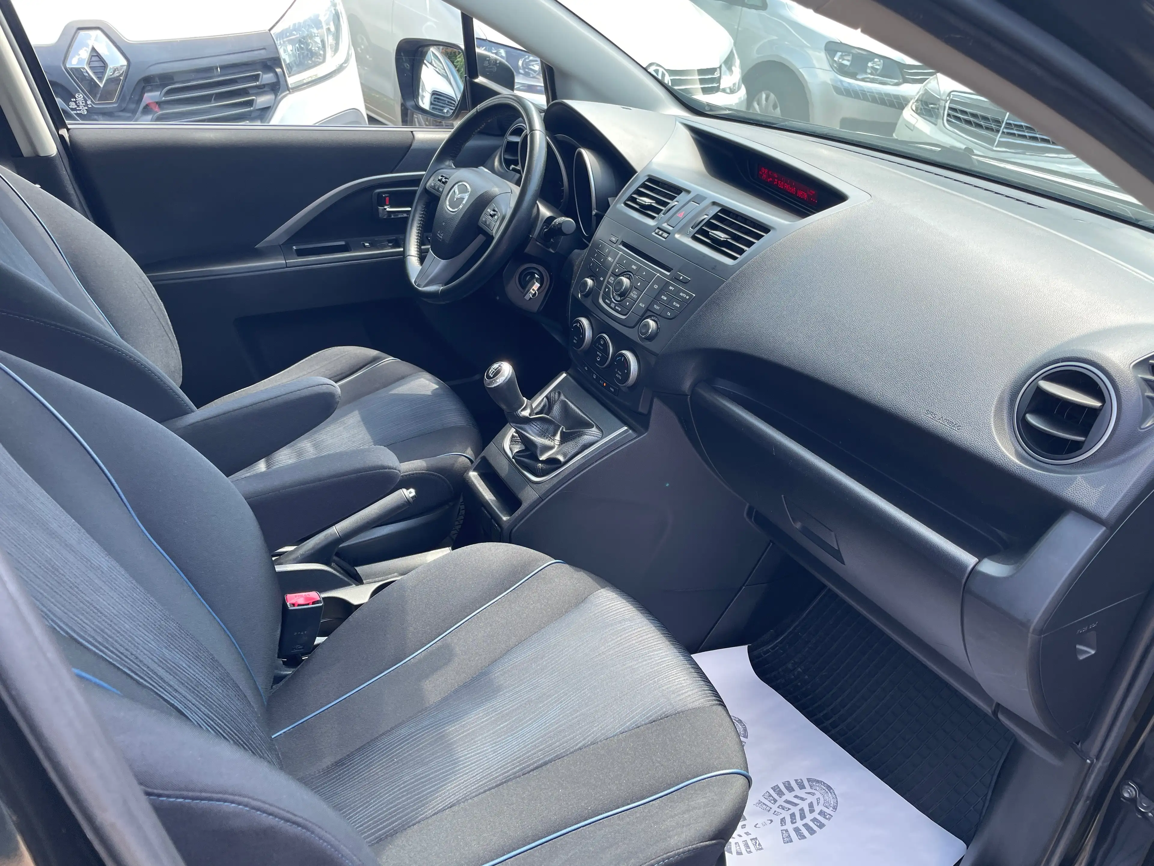 Mazda 5 Center-Line neu Tüv neu Inspektion Sitzheizung PDC AHK — photo 14