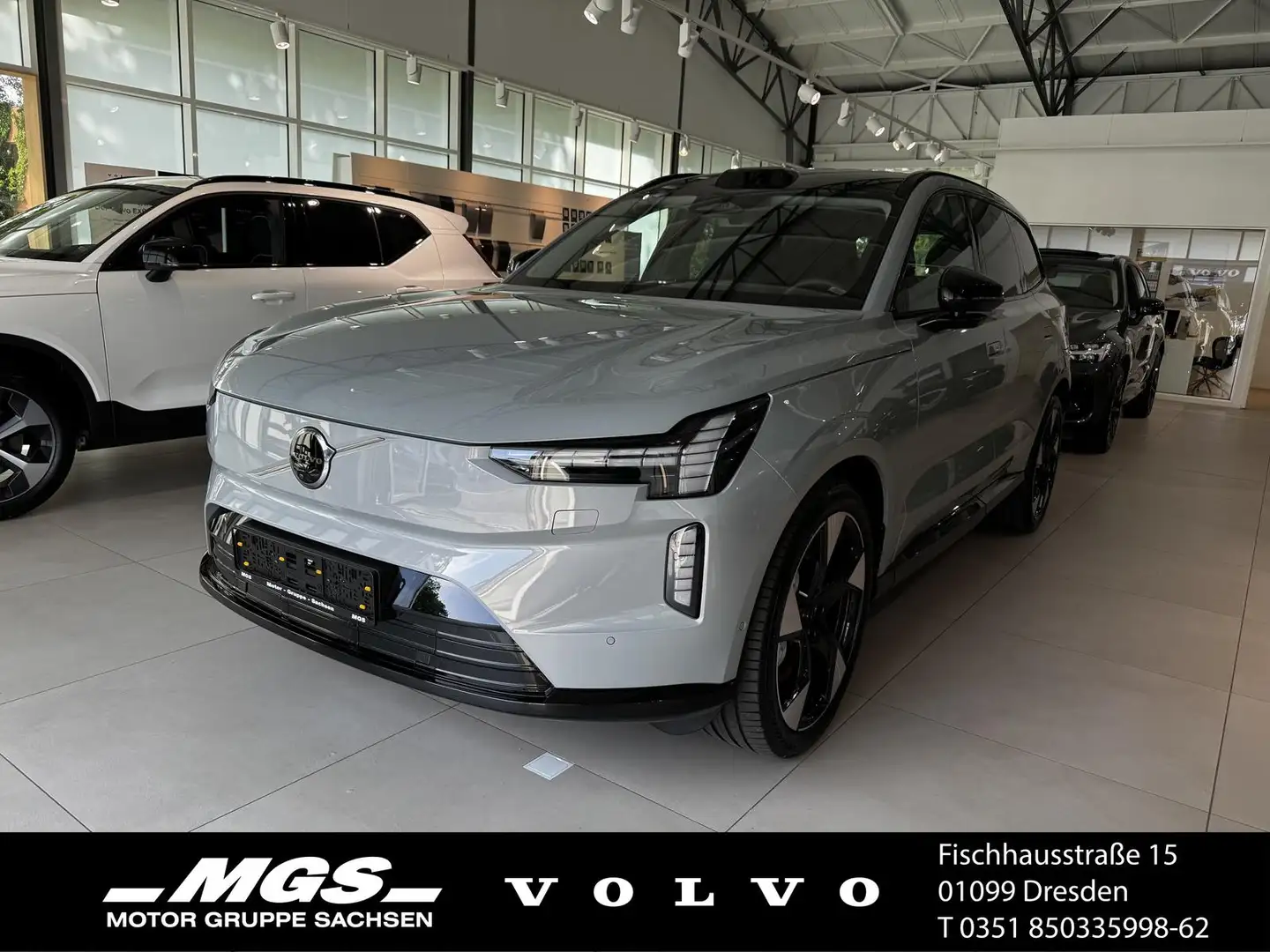 Volvo EX90 Twin Motor Ultra Pure Electric AWD Szary - 1
