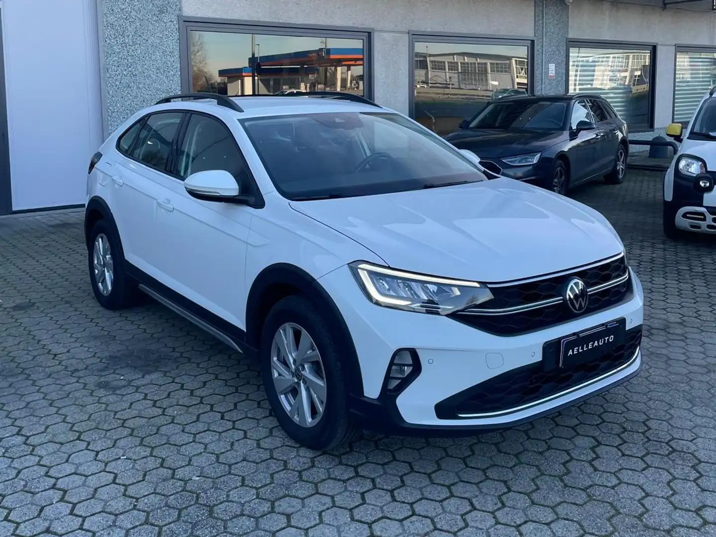 Volkswagen Taigo Taigo 1.0 tsi Life 110cv Weiß - 2