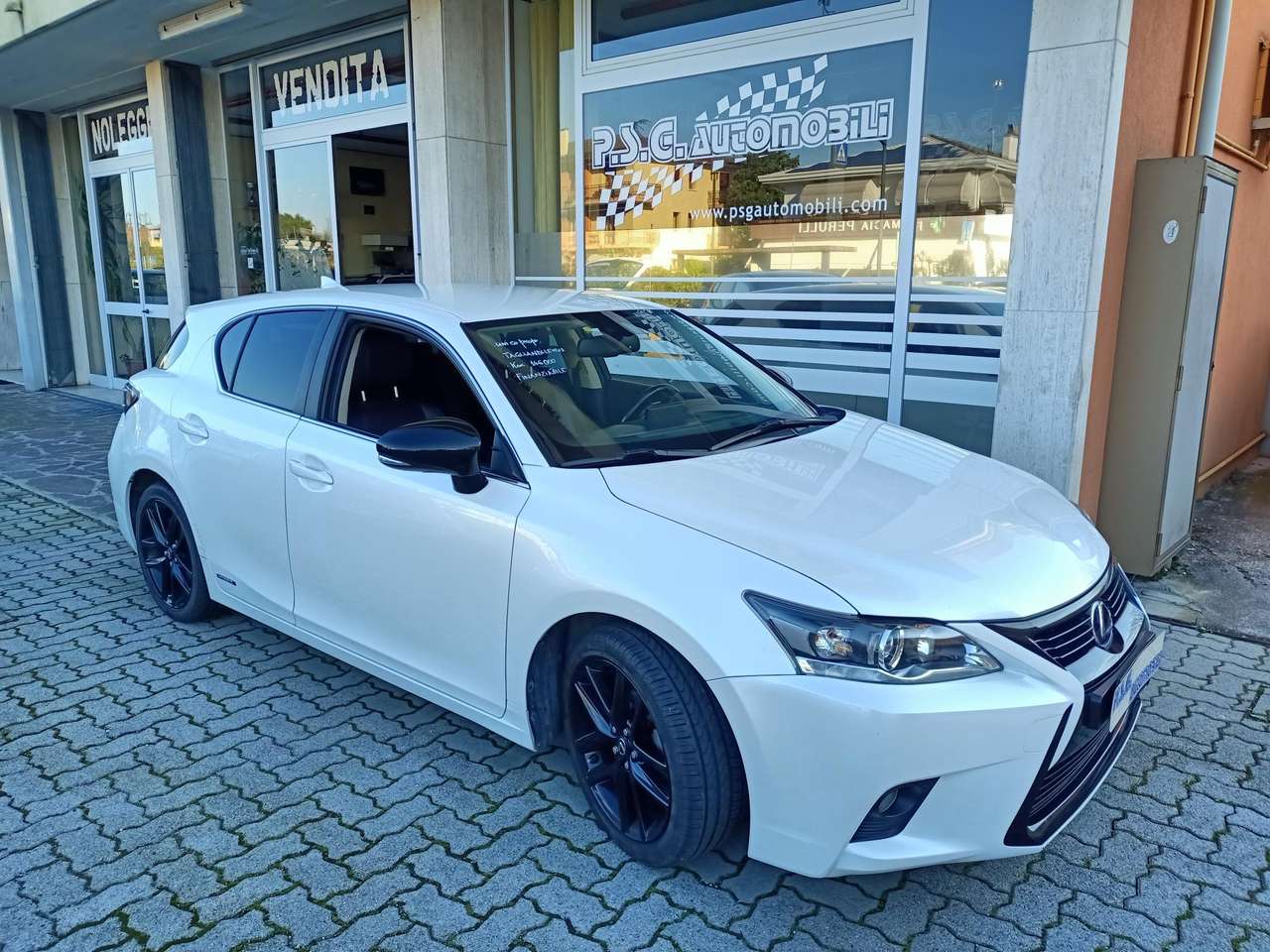 Lexus CT 200h 200h 1.8 hybrid Black Street cvt