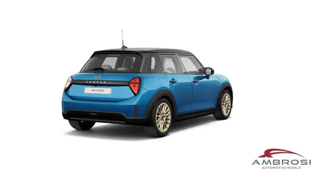 Mini Hatch view 5