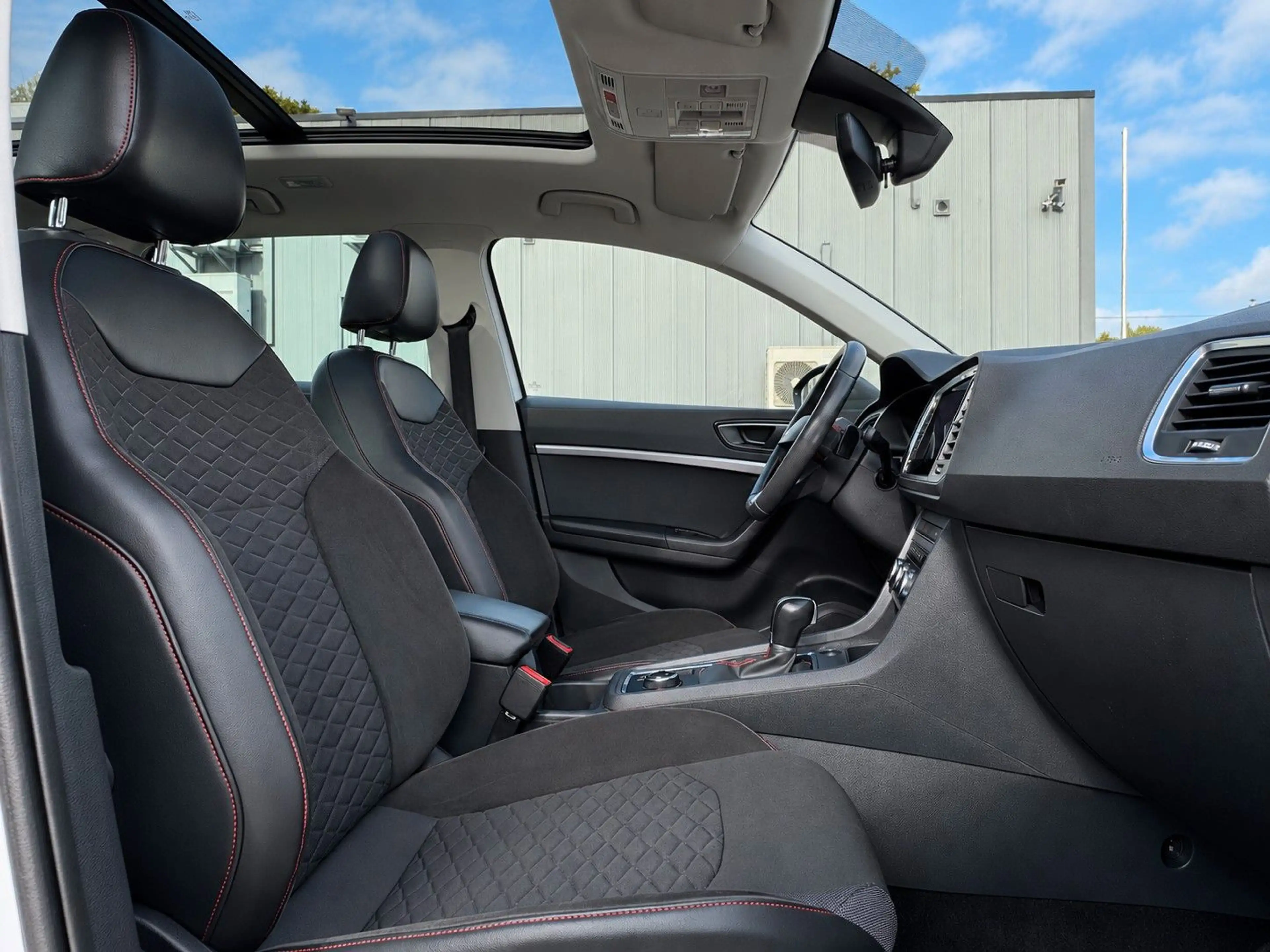 SEAT Ateca 2.0 FR 4Drive *1.Hand/Virtual/ACC/LED/AHK* — photo 9
