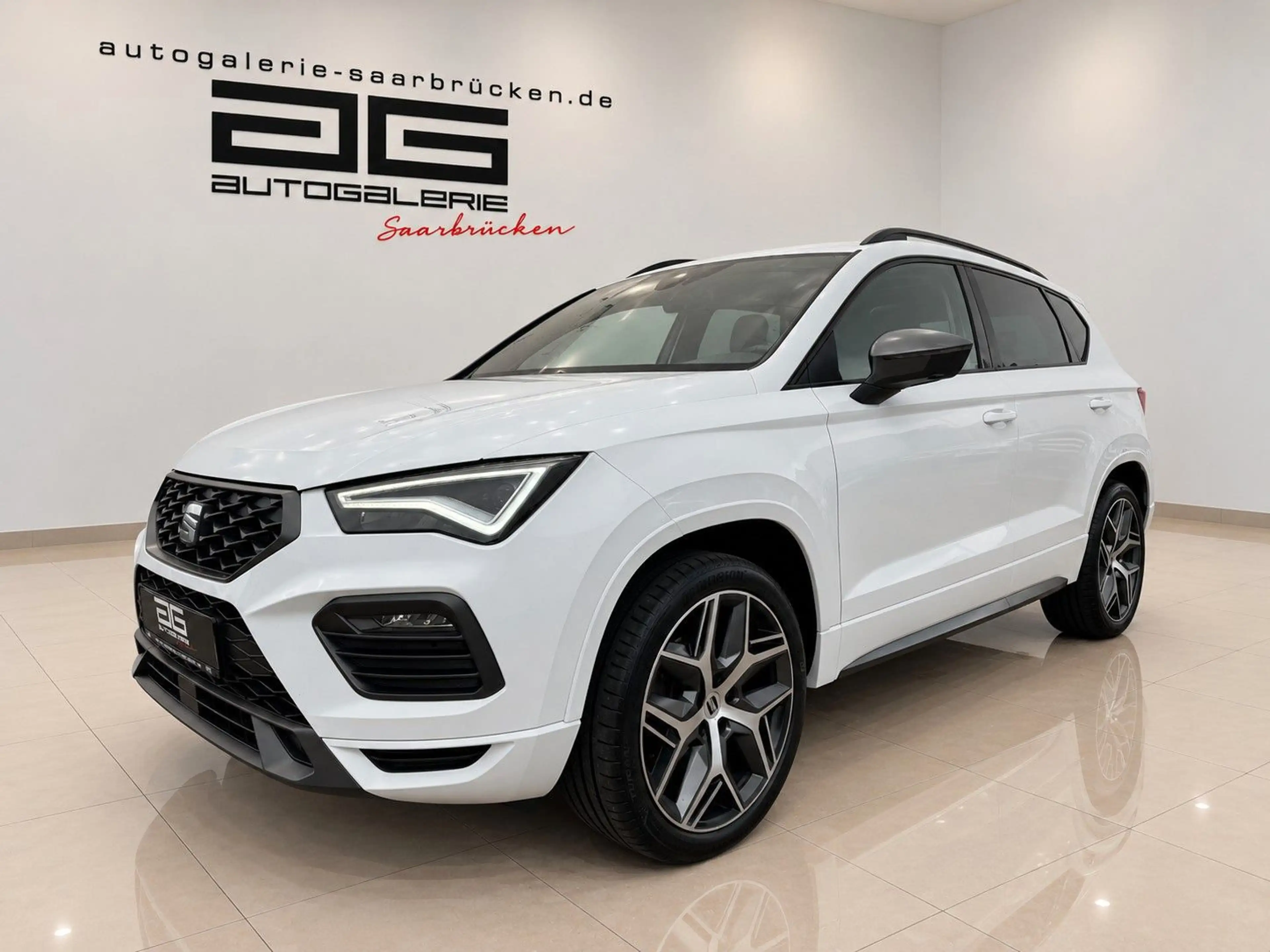 SEAT Ateca 2.0 FR 4Drive *1.Hand/Virtual/ACC/LED/AHK* — photo 3