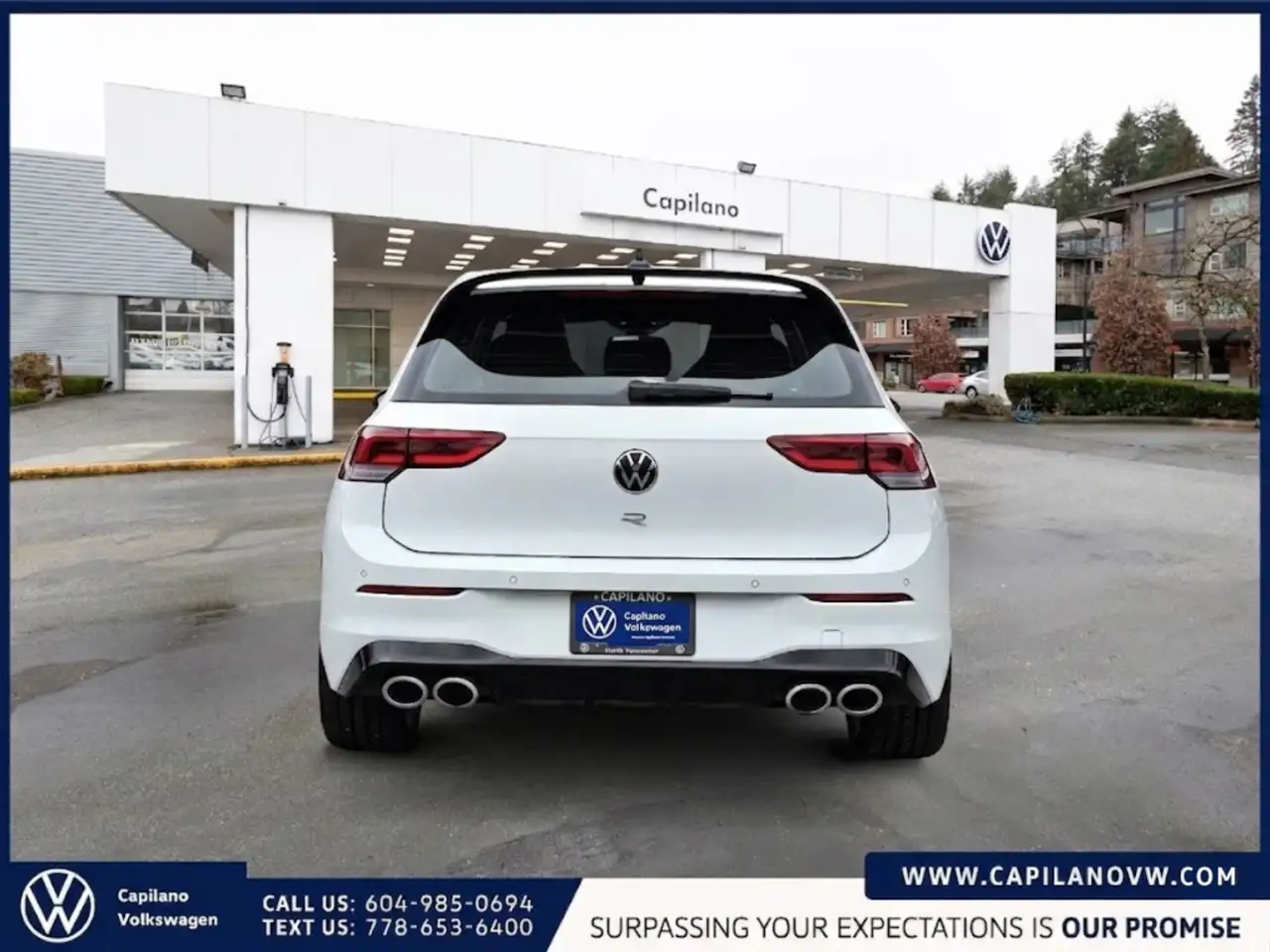 Volkswagen Golf R снимка Volkswagen Golf R