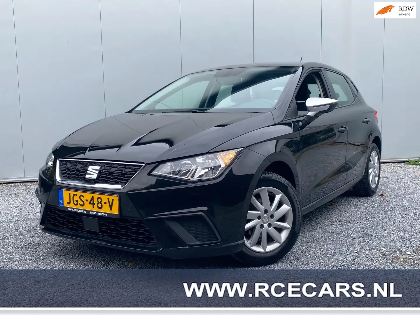SEAT Ibiza 1.0 MPI Reference Stoelverw Airco Blueth Camera PD Zwart - 1