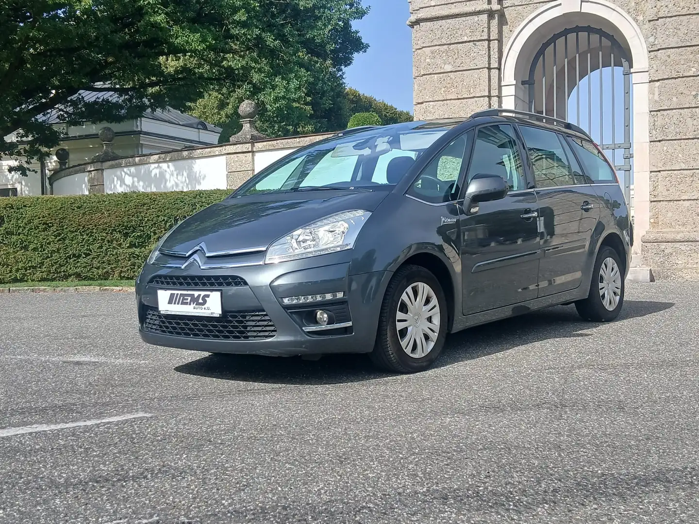 Citroen Grand C4 Picasso *PICKERL*110tKm*PDC*7 SITZE* Grau - 2