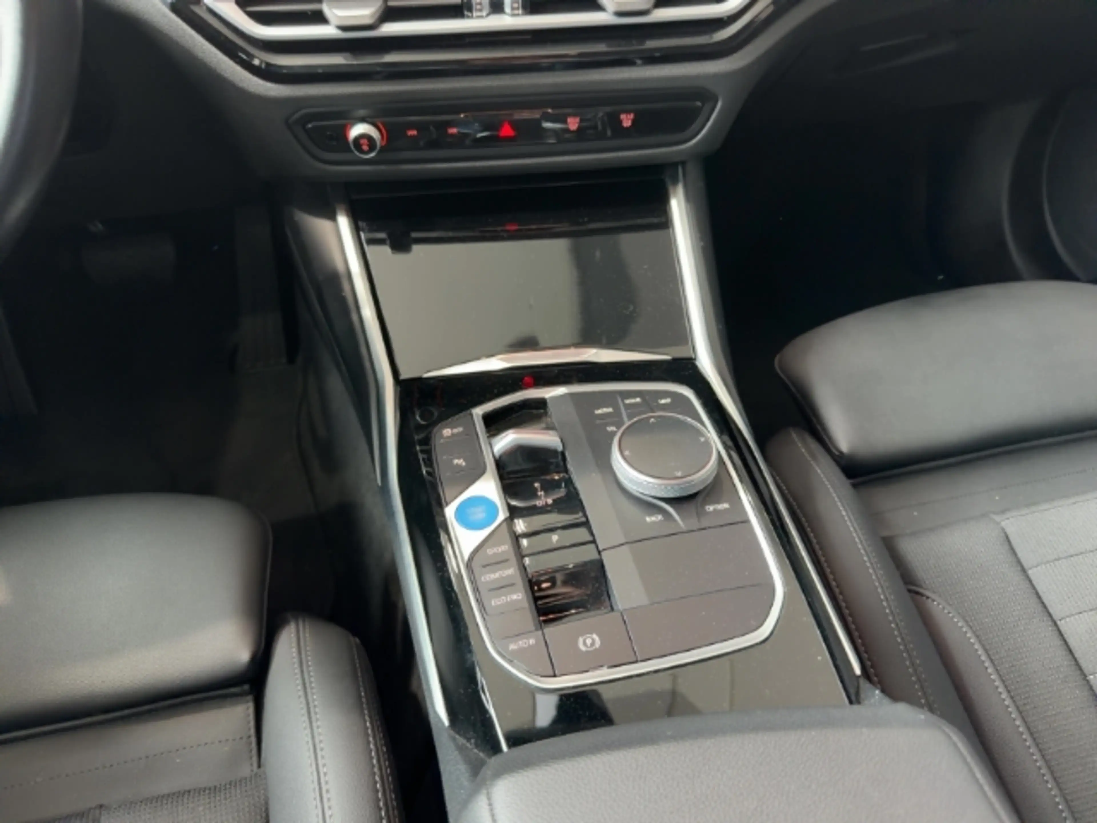 BMW i4 eDrive35 Gran Coupe Soundsystem LED El. Heckklappe — photo 11