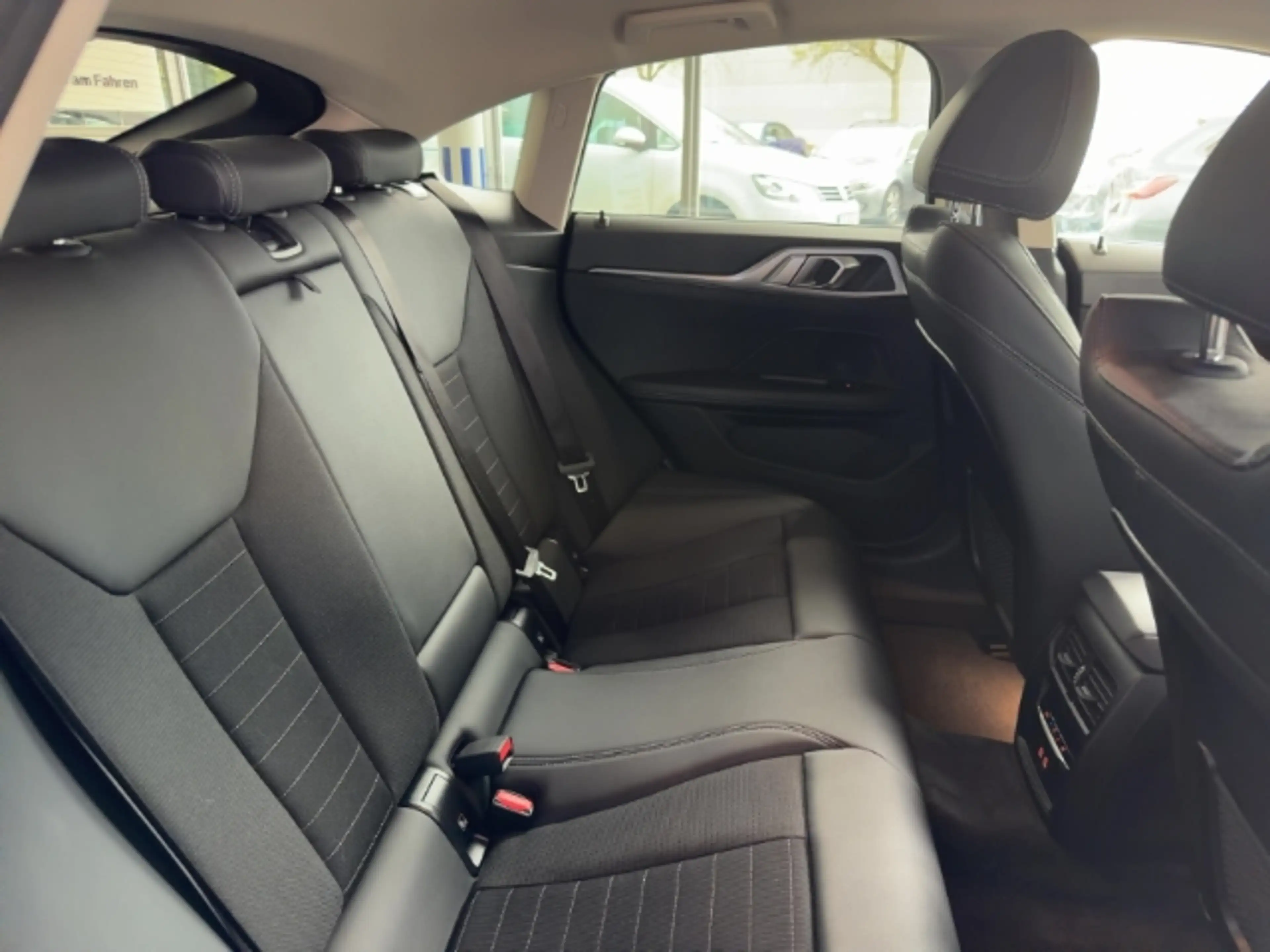 BMW i4 eDrive35 Gran Coupe Soundsystem LED El. Heckklappe — photo 7